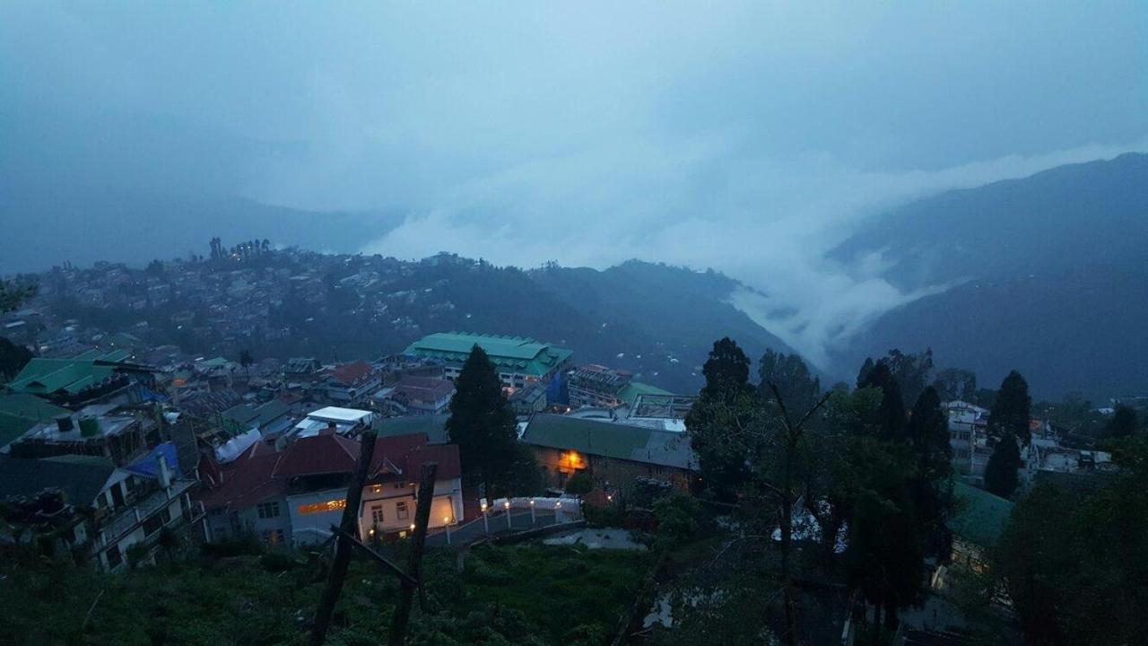 Hotel Taktsang Darjeeling Νταρτζίλινγκ Εξωτερικό φωτογραφία